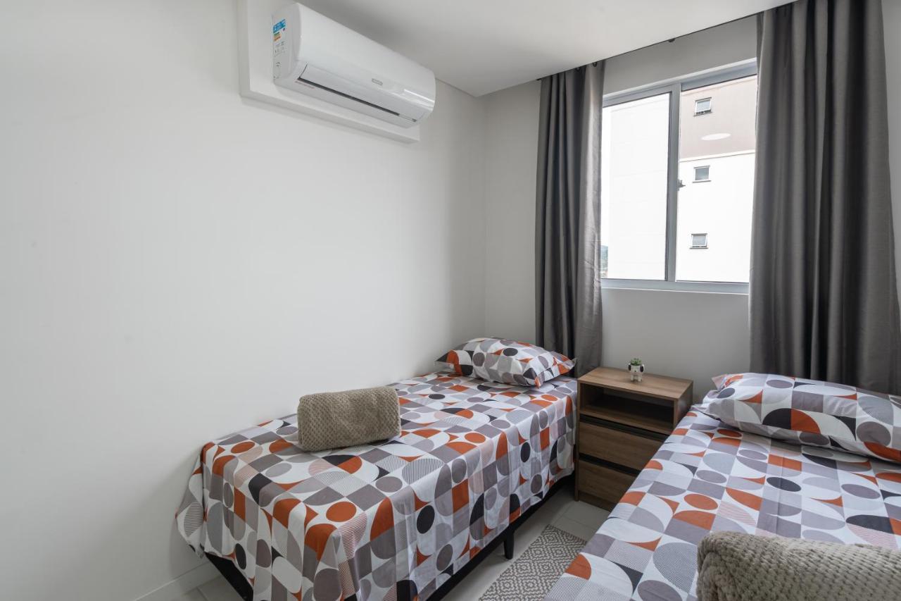 Apartamento Com Vista Mar, Ar-Condicionado, Wi-Fi Condominio Com Piscina, Quadra De Esportes Playground Infantil A 15 Minutos Do Beto Carreiro Piçarras Exteriör bild